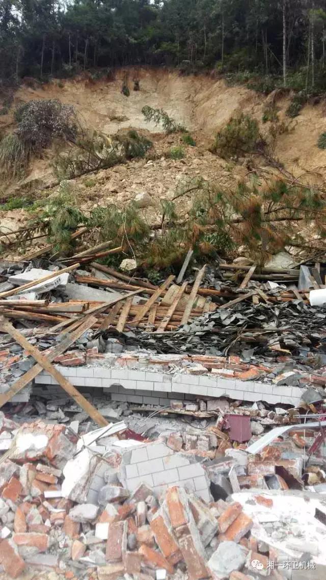 長(zhǎng)沙湘一機(jī)械有限公司,長(zhǎng)沙環(huán)衛(wèi)設(shè)備制造,長(zhǎng)沙環(huán)衛(wèi)設(shè)備銷售,保潔項(xiàng)目